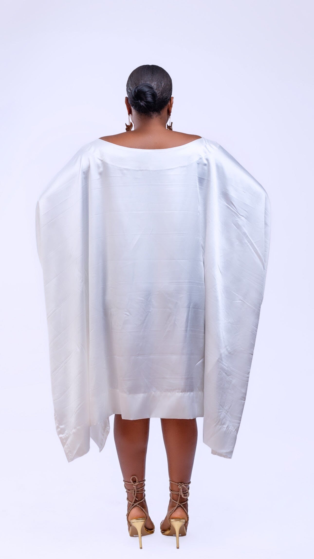 Bella white short boubou dress with multicolored sequin circle and asymmetrical sides