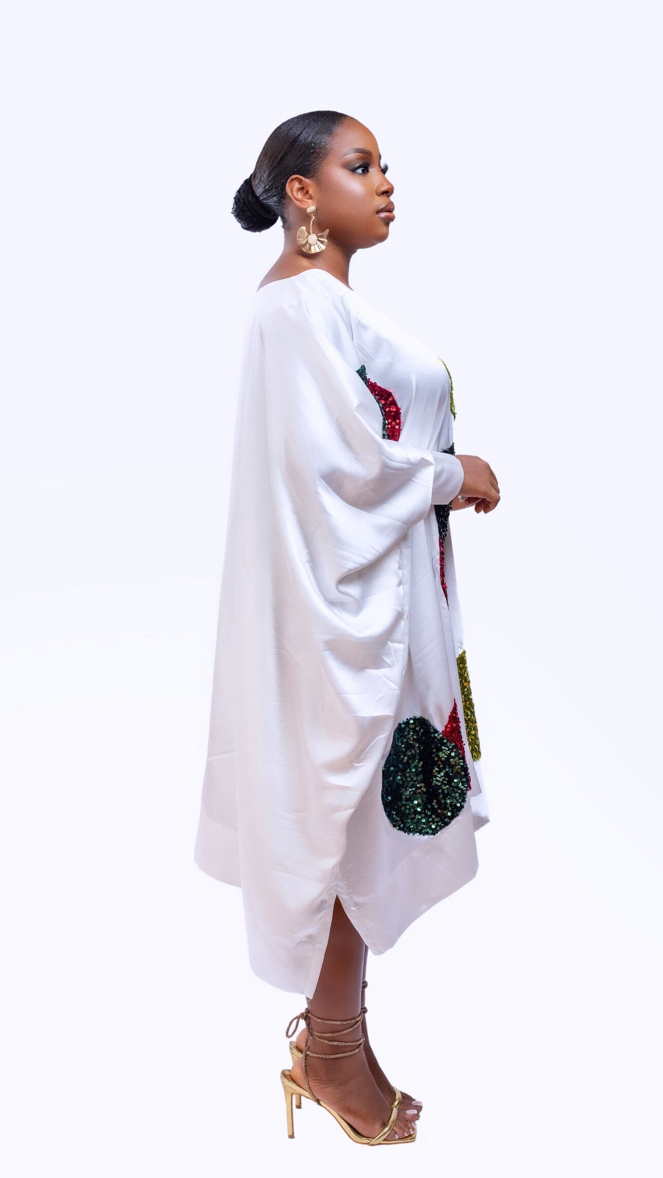 Bella white short boubou dress with multicolored sequin circle and asymmetrical sides