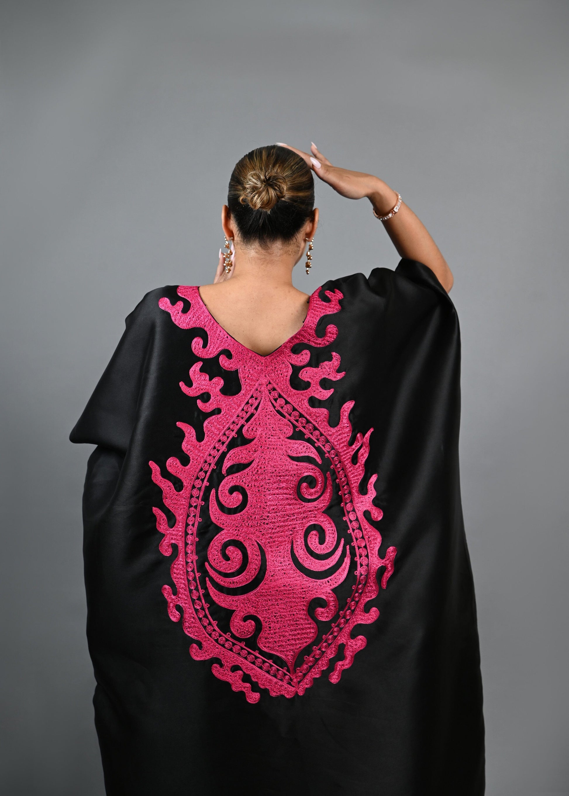 SOSO BLACK EMBROIDERY BOUBOU Bibir SOSO BLACK EMBROIDERY BOUBOU Bibir