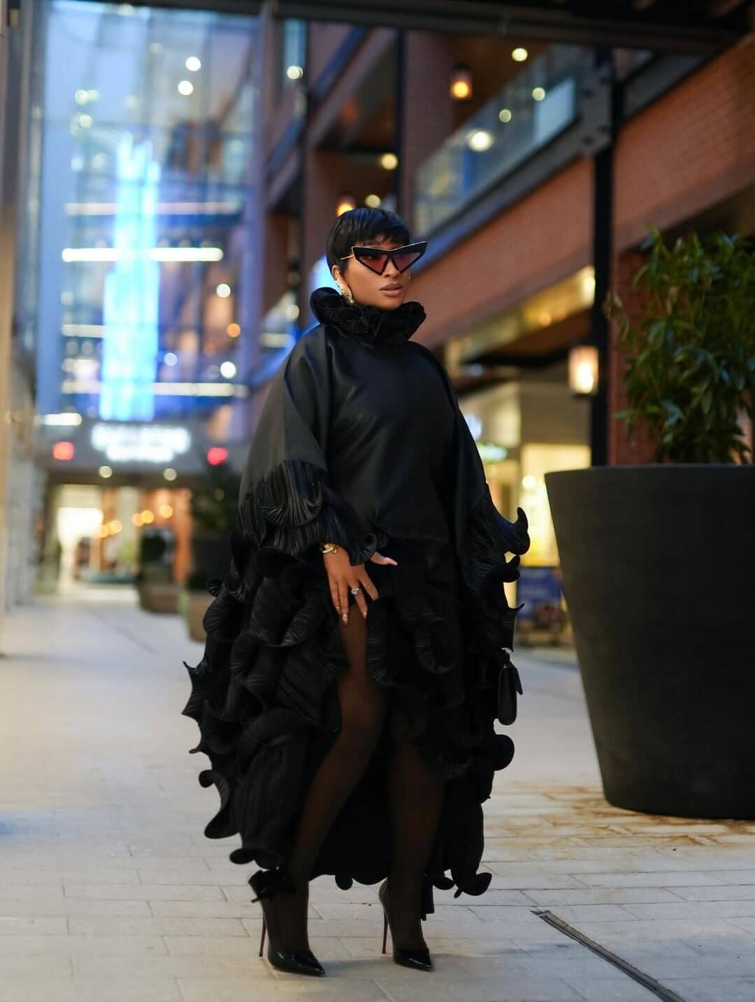 Kai Short Boubou silk frill Dress (black)